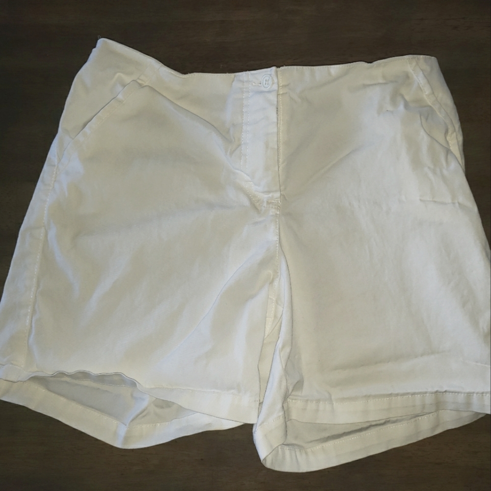 Boston Proper white shorts size